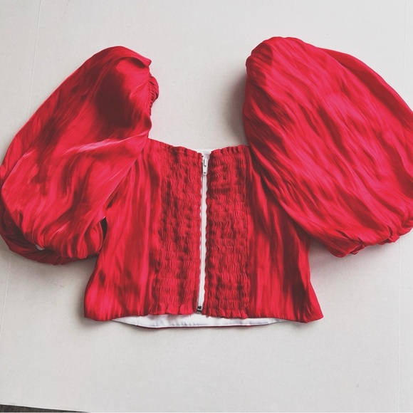 KOCH Logan Puff Sleeve Crop Top in Flame Red Game Day Poof Small Blouse - Picture 4 of 6